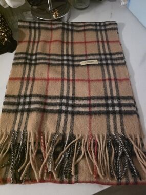 Burberry Classic Beige Check Cashmere Scarf